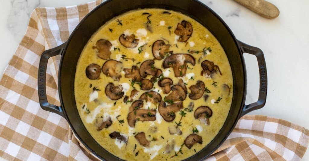Creamy Mushroom Soup – Lodge Cast Iron