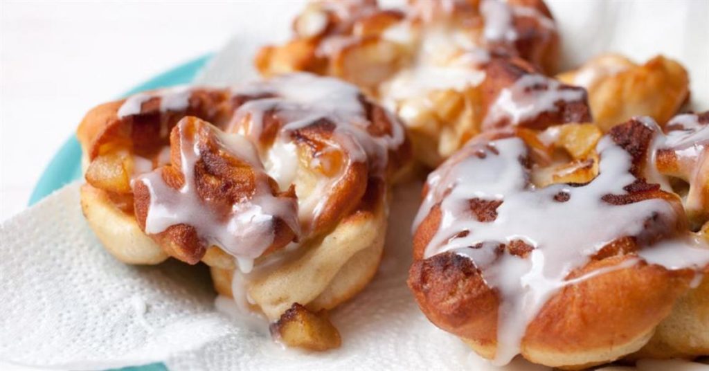Homemade Apple Fritters
&ndash; Lodge Cast Iron
