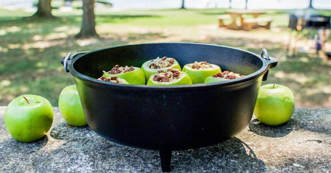 Baked Stuffed Apples – Lodge Cast Iron