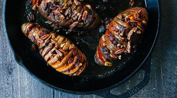 Patate dolci Hasselback con acero e pancetta