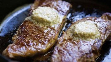 Bistecche Con Burro Di Formaggio Erborinato