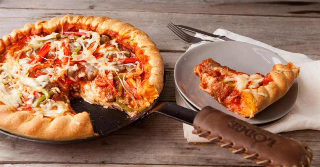 Skillet Deep Dish Pizza – Lodge Cast Iron