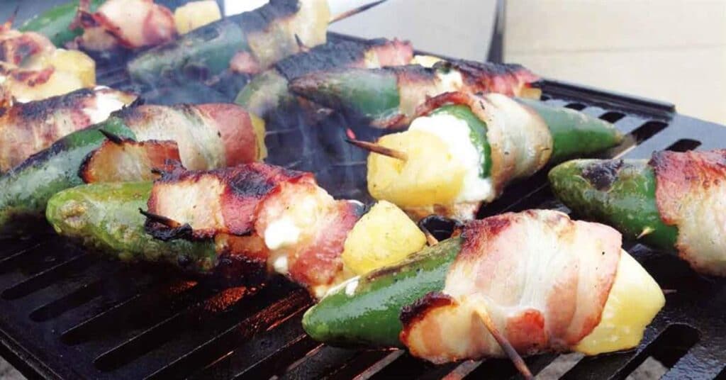 Grilled Jalapeño Poppers – Lodge Cast Iron