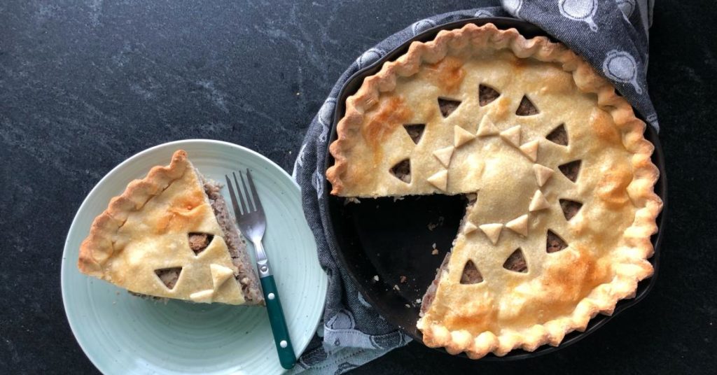 Canadian Pork Pie – Lodge Cast Iron