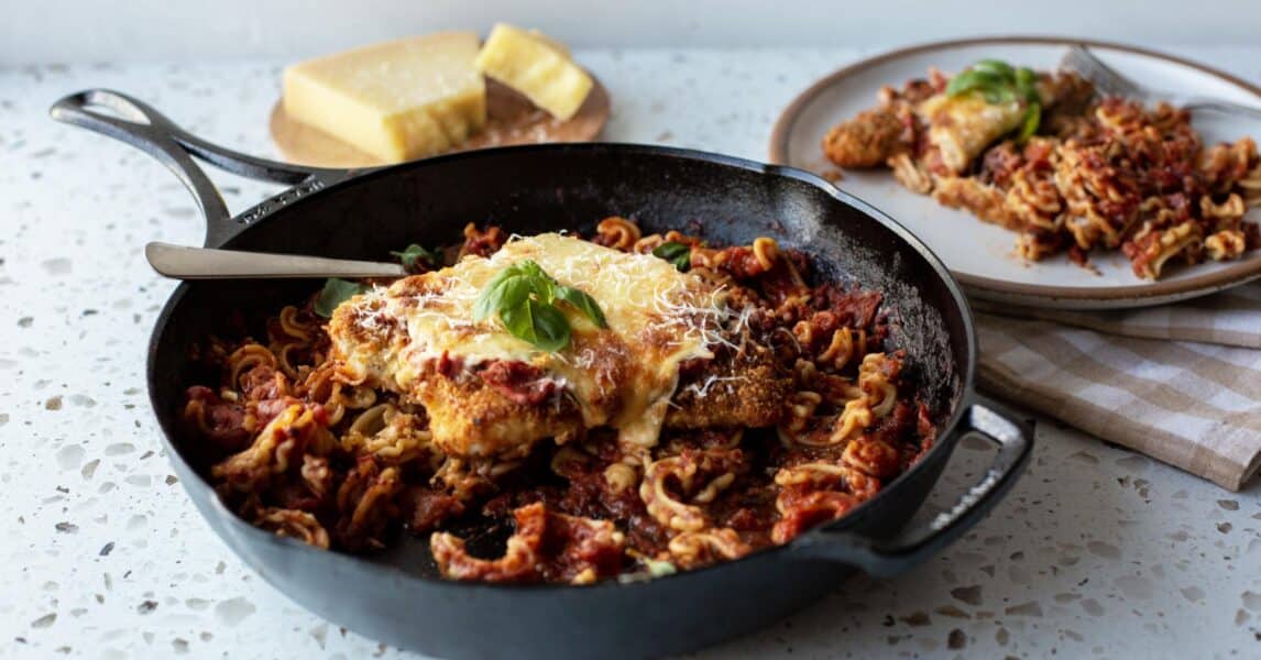 One-Pan Chicken Parmesan Pasta – Lodge Cast Iron
