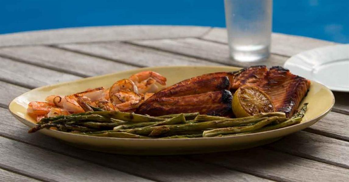 Brown Sugar Soy Sauce Salmon – Lodge Cast Iron