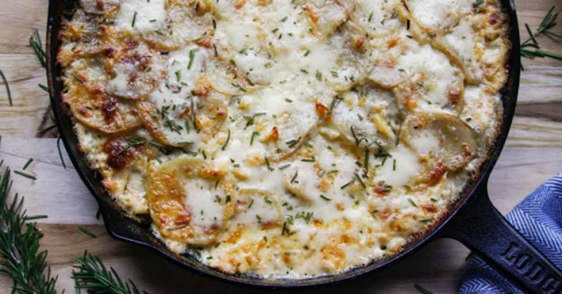 Skillet Scalloped Potatoes – Lodge Cast Iron