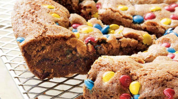 Biscotto In Padella Con Gocce Di Cioccolato Colorate