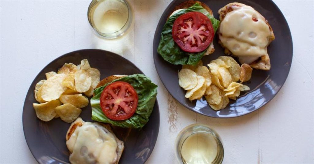 Pan-seared Chicken Cordon Bleu Sandwich – Lodge Cast Iron