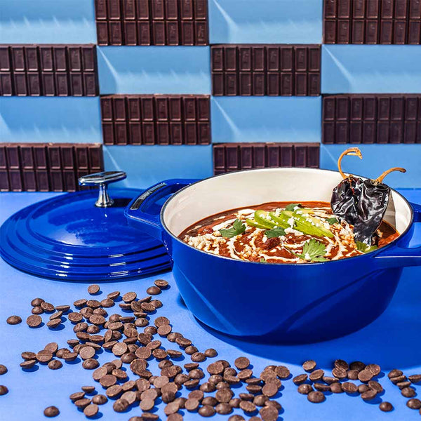 USA Enamel™ 4.2Lt Enameled Cast Iron Dutch Oven, Smooth Sailing