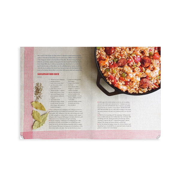 Kuharica: The Lodge Cast Iron Cookbook - CBLCI