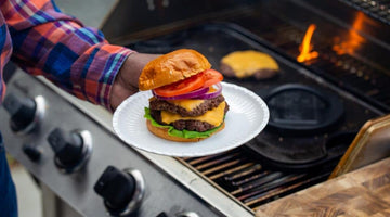 Smash Burgers With Garlic Butter Buns