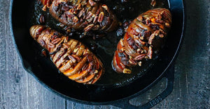 Γλυκοπατάτες Hasselback Με Σφένδαμο & Μπέικον