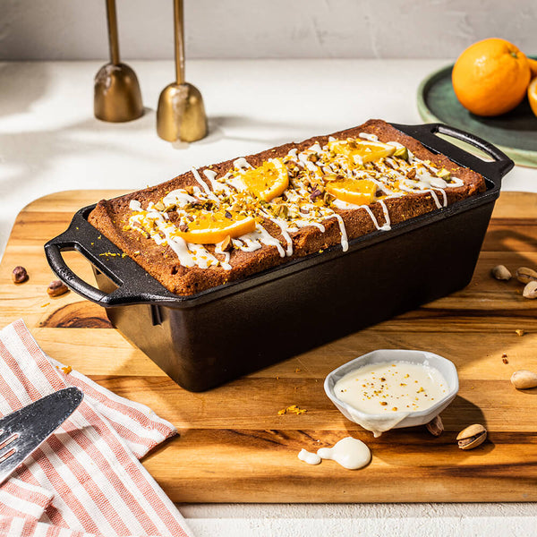 21.5 x 11.4 Cm Seasoned Cast Iron Loaf Pan + Silicone Grips